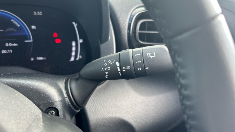 Toyota Yaris Cross 1.5 Hybrid Design 5dr CVT Hybrid Estate